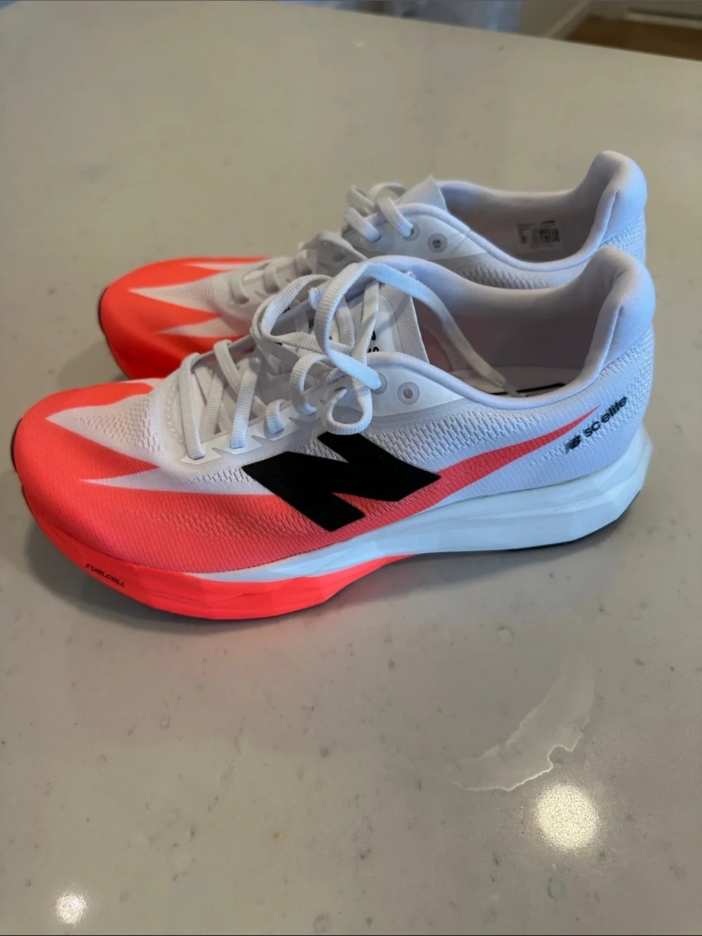 NWOB New Balance Fuel Cell SuperComp Race Shoe Women’s Size 8